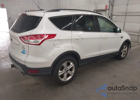 2015 Ford Escape Se z USA, uszkodzony, nr VIN 1FMCU9G96FUB19498